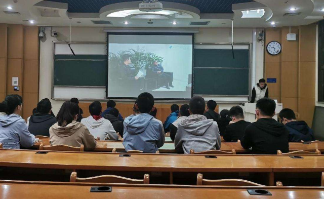 (好人）好人进校园 指引成长航向